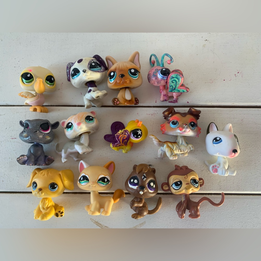 Authentic Littlest Pet Shop BLEMISHED DAMAGED LOT OF 13 Ferret Dogs Cat
